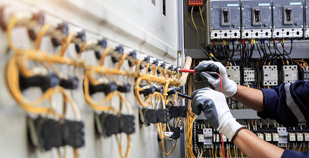 Professional Electrician technician working in Abilene, KS
